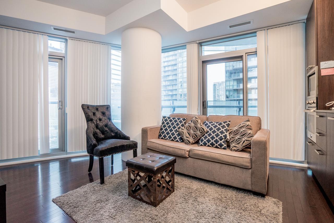 Aaira Suites Toronto Exteriér fotografie